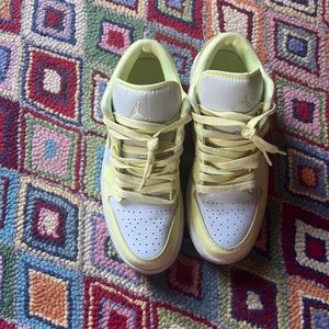 Jordan 1 low “lemonade”